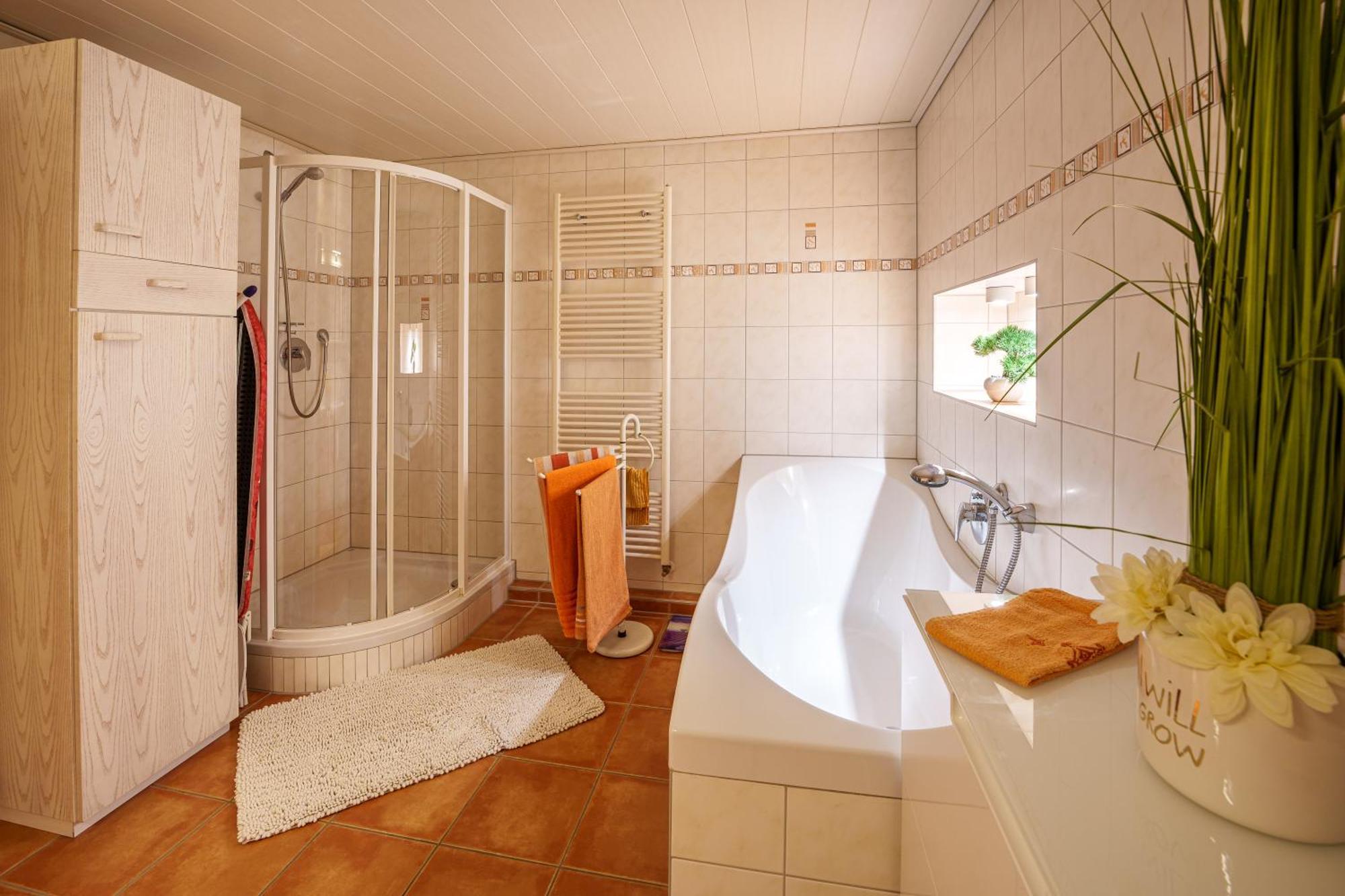 Wilhelm Appartements 100Qm Im Zentrum Brackenheim Naehe Tripsdrill Kültér fotó
